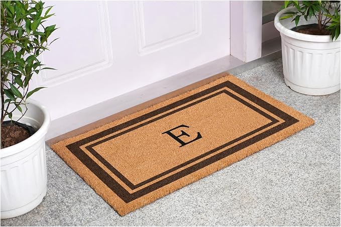 Calloway Mills 152982436E Brown Border 24" x 36" Monogram Doormat - Image 2