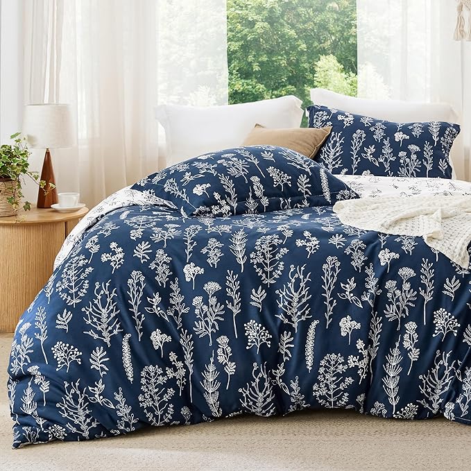 Bedsure King Comforter Set - Navy Bed Set, 3 Pieces Cute Floral Bedding, 1 Soft Reversible Botanical Flowers Comforter and 2 Pillow Shams
