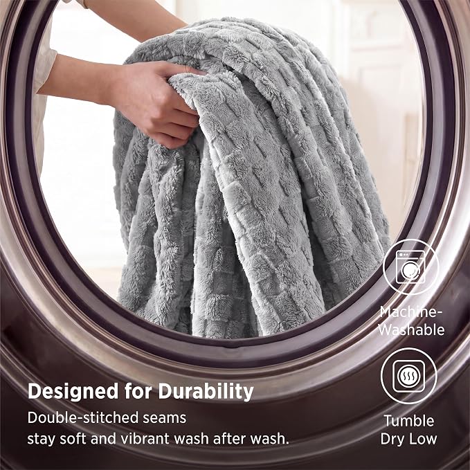 Bedsure GentleSoft Full Size Blankets - Image 6