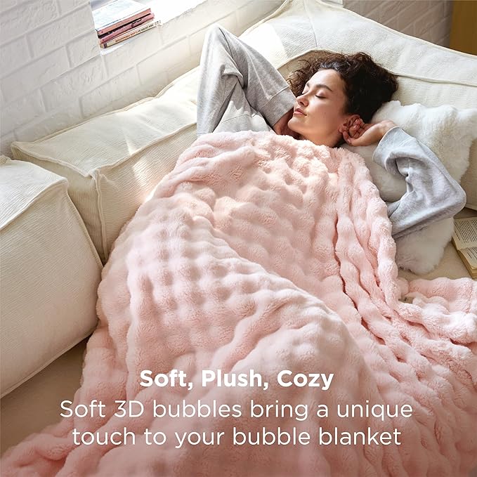 Bedsure 3D Fleece Bubble Blankets - Image 3