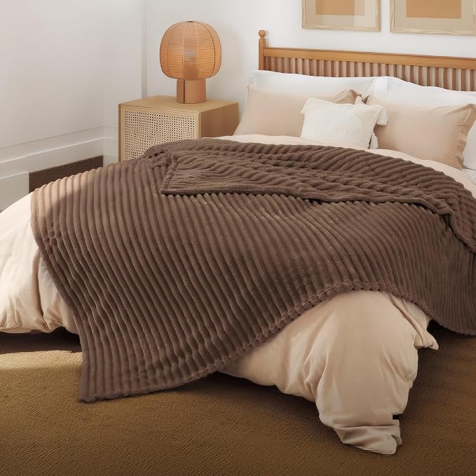 Bedsure Soft King Size Blankets - Image 5
