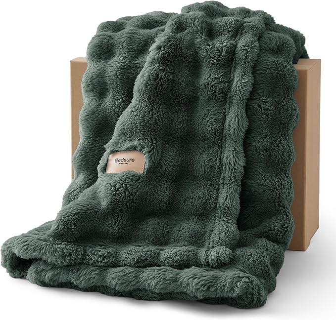 Bedsure 3D Fleece Bubble Blanket by BEDSURE
