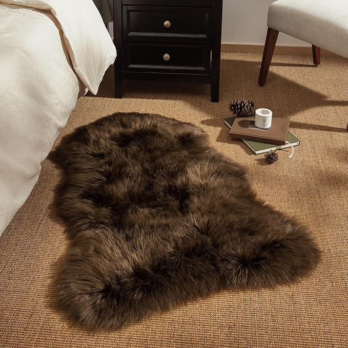 Ashler Faux Fur Rug, Fluffy Shaggy Area Rug Ultra Soft 2.3 x 3.3 Feet Sheepskin - Image 4
