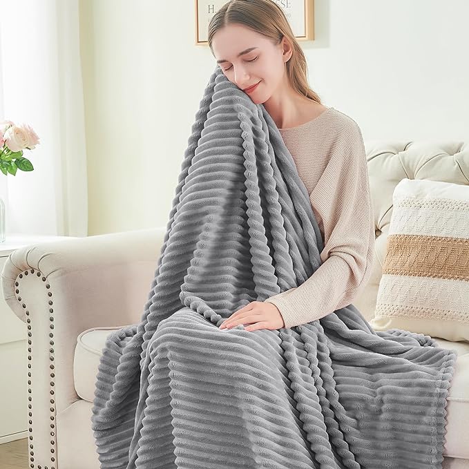 BEDELITE 3D Ribbed Jacquard Grey Blankets Queen Size - Image 2