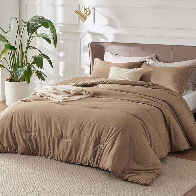 Bedsure Queen Comforter Set - Brown Soft Bedding for All Seasons, Cationic Dyed Bed Set, 3 Pieces, 1 Queen Size Comforter (90"x90") and 2 Pillow Shams (20"x26"+2")