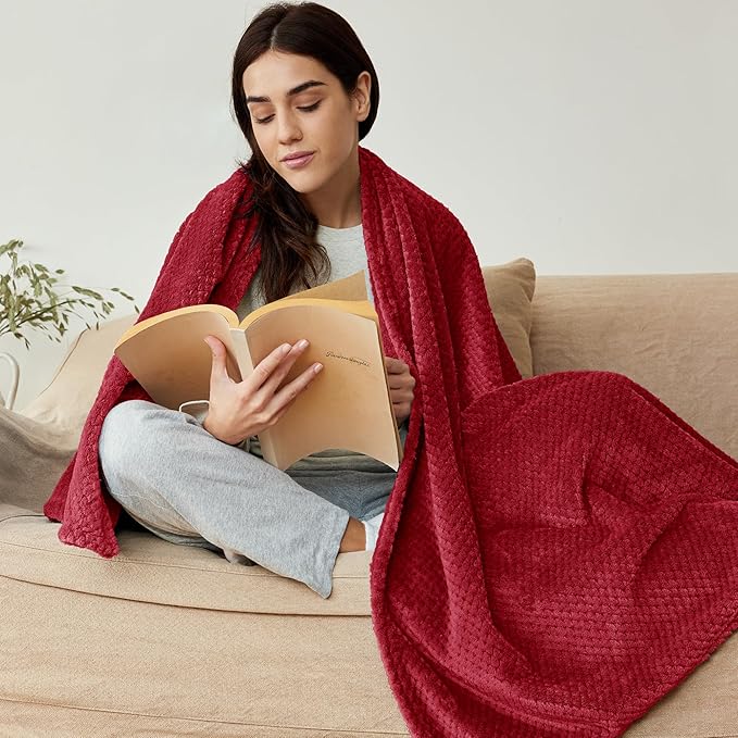 Exclusivo Mezcla Fleece Bed Blanket Twin Size, Super Soft and Warm Blankets for Couch, Sofa and Bed Waffle Textured, Cozy, Fuzzy and Lightweight (Deep Red, 90x66 Inches)