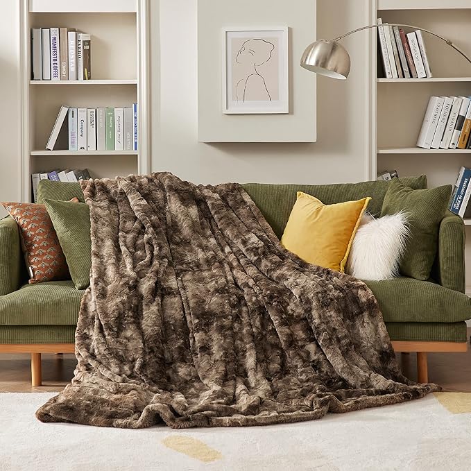 Bedsure GentleSoft Sherpa Fluffy Throw Blanket - Fleece Warm and Cozy Throw for Women Gift, Plush & Fuzzy Faux Fur Christmas Blanket for Couch, Sofa, Bed Decor, Tie Dye Design, Brown, 50x60 Inches