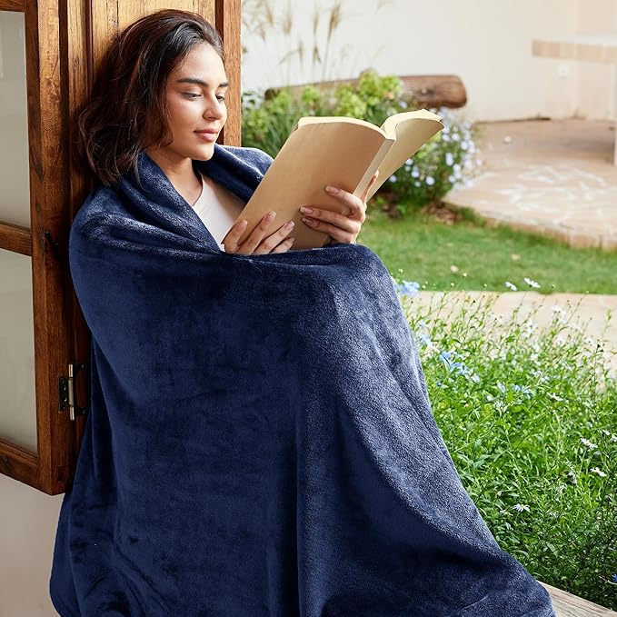 Exclusivo Mezcla Extra Large Fleece Throw Blanket for Couch, Sofa, 300GSM Super Soft and Warm Blankets, Navy Blue Throw All Season Use, Cozy, Plush, Lightweight, 50x70 Inches