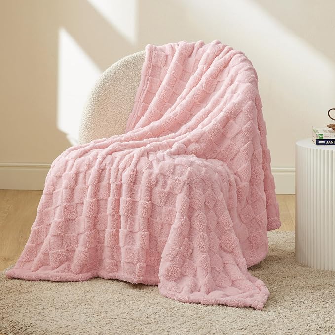 Bedsure GentleSoft Throw Blanket - Image 6