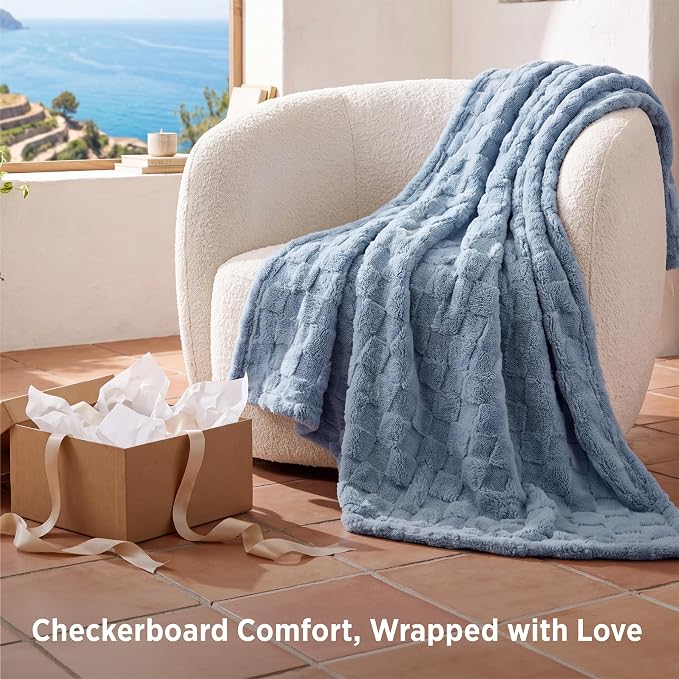 Bedsure GentleSoft Ashley Blue Throw Blanket - Image 5