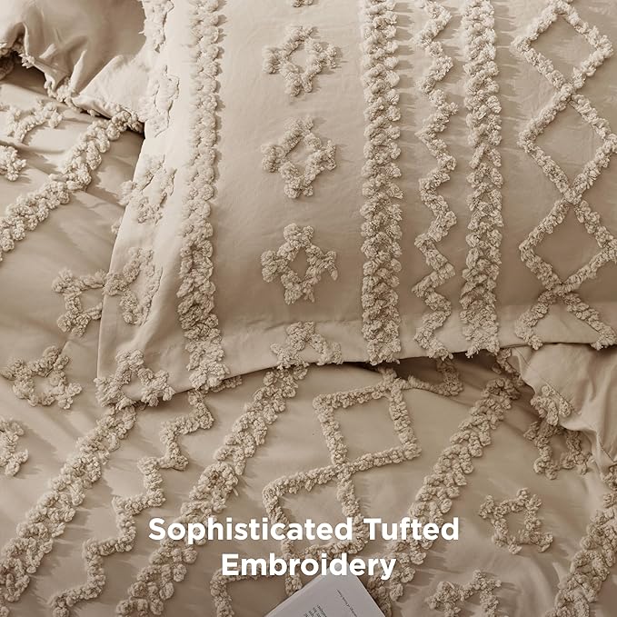 Bedsure Tufted Boho Comforter Set Oversized Queen - Khaki Boho Bed Set, GentleSoft™ 3 Pieces Farmhouse Shabby Chic Embroidery Bedding, Gifts for Woman, Soft Jacquard Comforter for All Seasons
