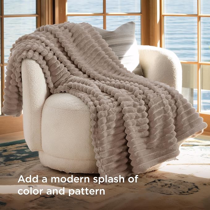 Bedsure Soft Light Brown Throw Blanket - Image 3