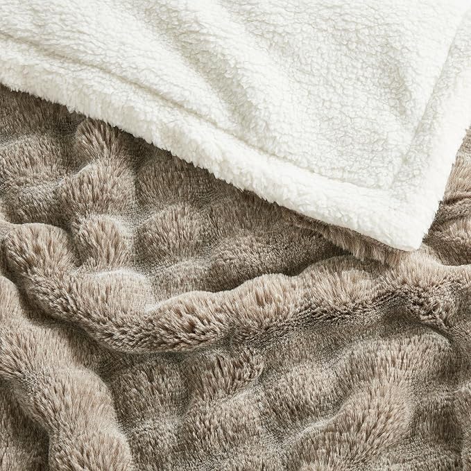 60x80 Inches Ultra-Soft Fuzzy Faux Fur Plush Twin Size Blanket - Image 7