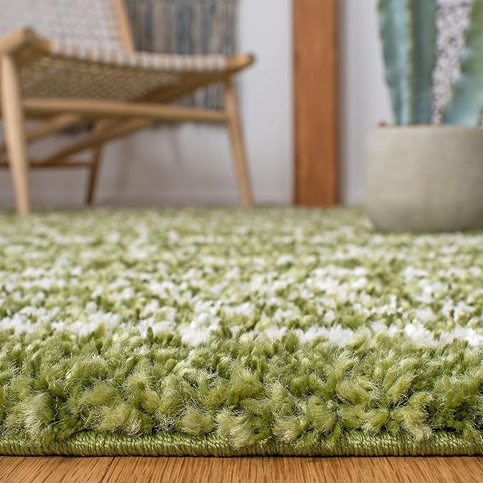 SAFAVIEH Area Rug 8x10 - Arizona Shag Collection - Large - Green & Ivory, Moroccan Design, Non-Shedding & Easy Cleaning, Ultra Plush Thick Pile, Ideal for Living Room, Bedroom, Dining Space (ASG741X)