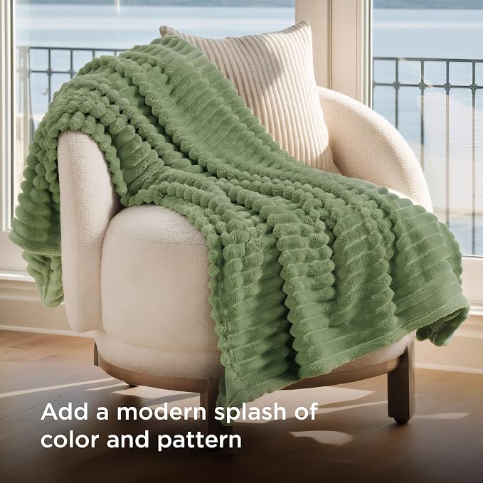 Bedsure Soft Twin Blanket for Bed Decor Gifts Reseda Green 60"x80" | Birthday - Image 3