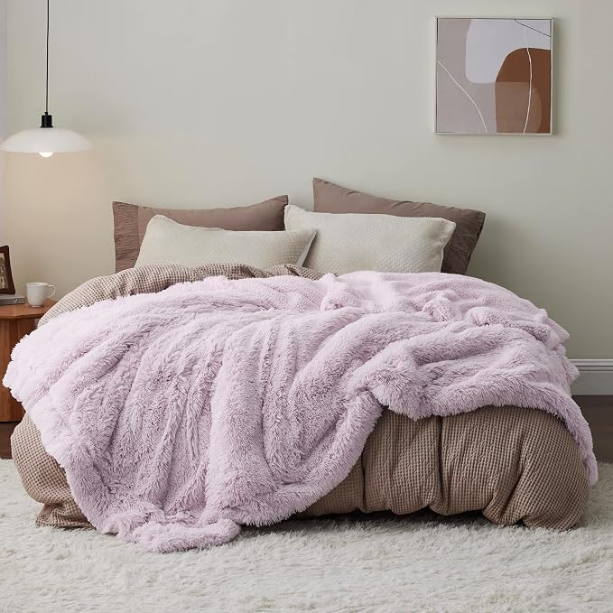 Bedsure GentleSoft Fluffy Lavender Purple Blankets Queen Size by Unknown