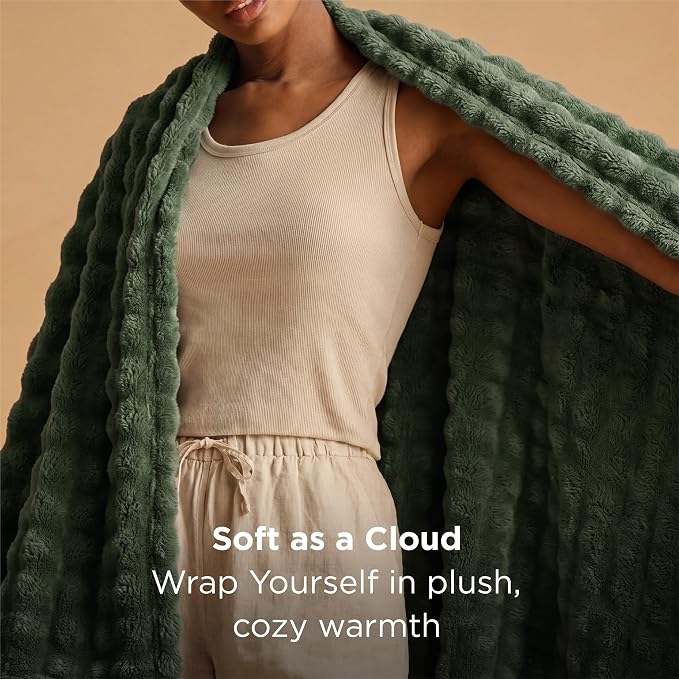 Bedsure 3D Fleece Bubble Blanket - Image 2