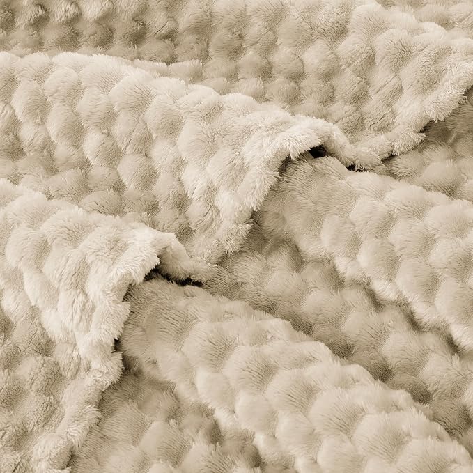 EXQ Home Gentle Soft Fleece Throw Blanket – Cozy Lightweight 3D Imitation - Image 4