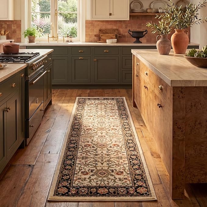 SAFAVIEH Lyndhurst Collection Runner Rug by Unknown