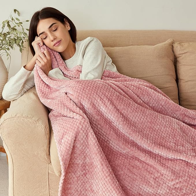Exclusivo Mezcla Fleece Bed Blanket King Size, Super Soft and Warm Blankets for Couch, Sofa and Bed Waffle Textured, Cozy, Fuzzy and Lightweight (Dusty Pink, 90x104 Inches)