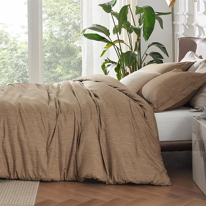 Bedsure Queen Comforter Set - Brown Soft Bedding for All Seasons, Cationic Dyed Bed Set, 3 Pieces, 1 Queen Size Comforter (90"x90") and 2 Pillow Shams (20"x26"+2")