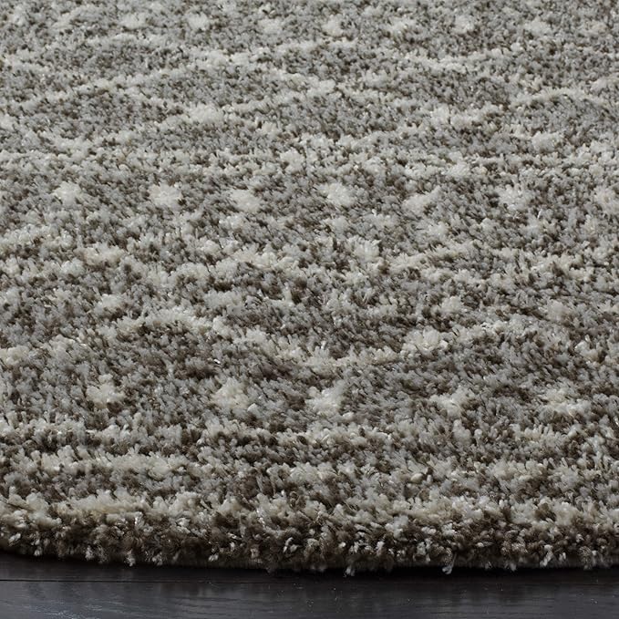 SAFAVIEH Arizona Shag Collection Area Rug - 6'7" Round, Brown & Ivory, Moroccan Design, Non-Shedding & Easy Care, 1.6-inch Thick Ideal for High Traffic Areas in Living Room, Bedroom (ASG741B)