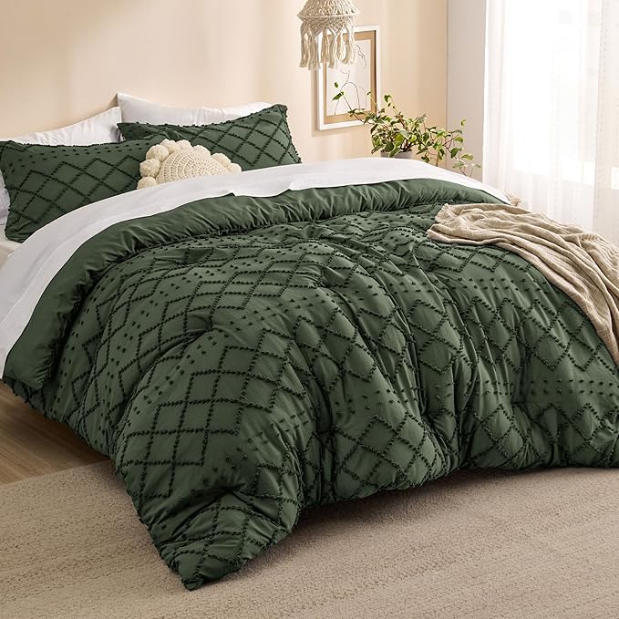 Bedsure Twin XL Comforter Set - Olive Green Comforter, Boho Tufted Shabby Chic Bedding for Kids, 2 Pieces Vintage Farmhouse Bed Set for All Seasons, Fluffy Soft Bedding with 1 Pillow Sham