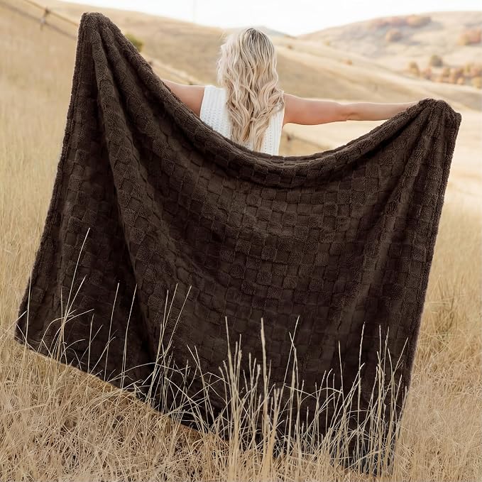 Bedsure GentleSoft Throw Blanket - Image 2