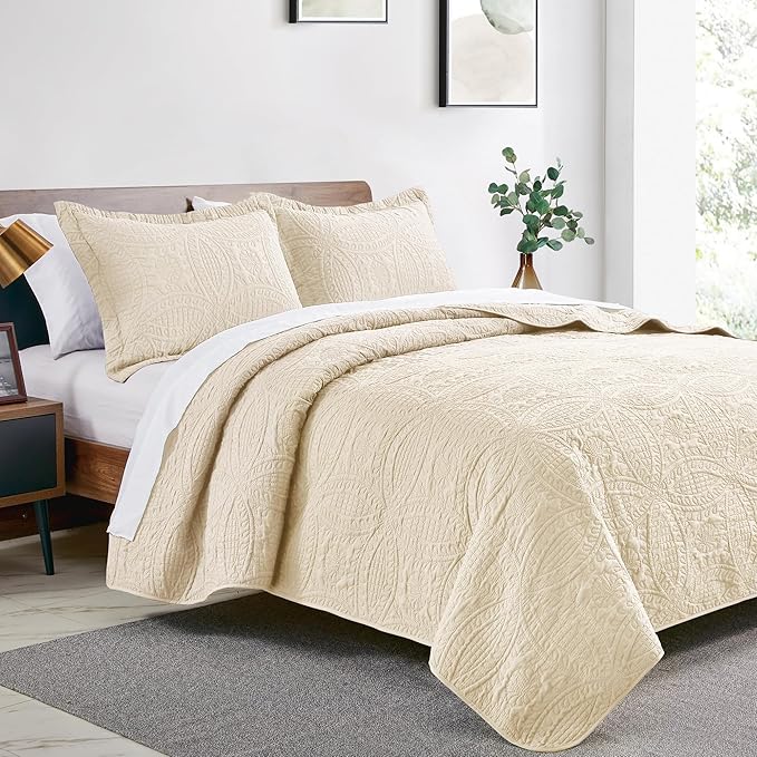 Love's cabin King Size Quilt Bedding Set Beige Bedspreads - Bed Summer Lightweight Bedspread Comforter - Coin Pattern Bedding Coverlet for All Season - 3 Pieces (1 Quilt, 2 Pillow Shams)