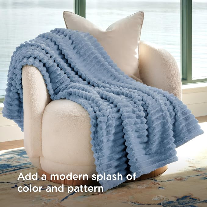 Bedsure Soft Blue Throw Blanket - Image 3