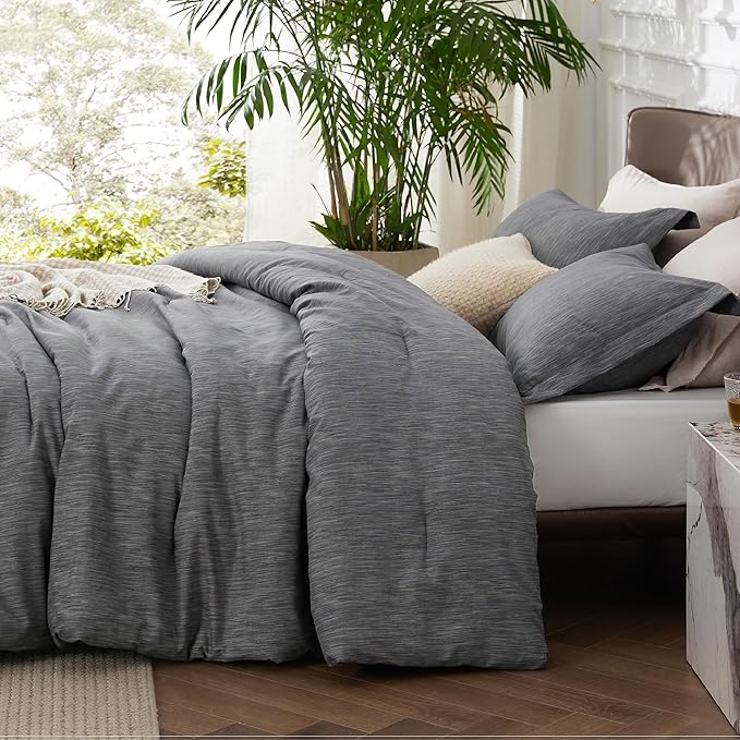 Bedsure Full Comforter Set - Charcoal Grey Soft Bedding for All Seasons, Cationic Dyed Bed Set, 3 Pieces, 1 Full Size Comforter (82"x86") and 2 Pillow Shams (20"x26"+2")