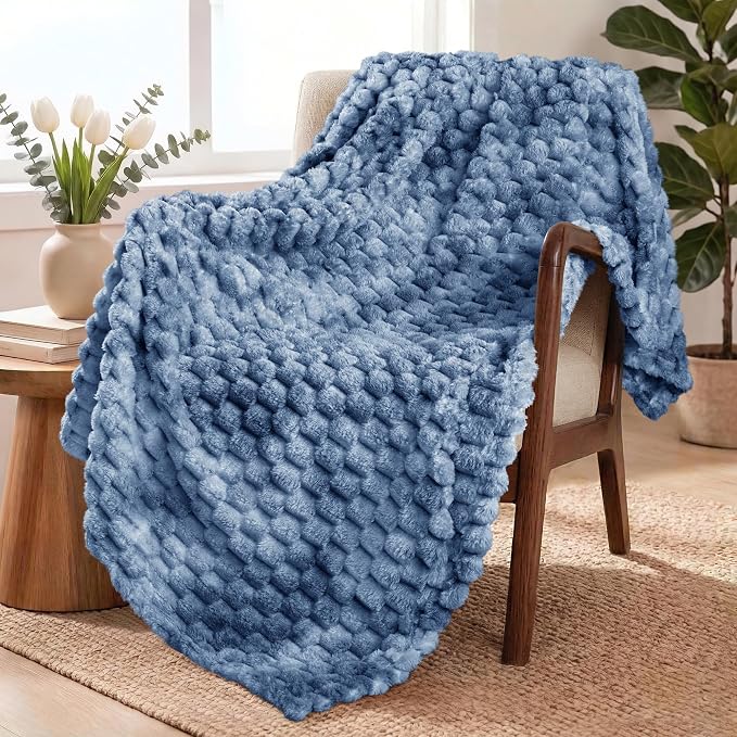 Exclusivo Mezcla Large 3D Fleece Throw Blanket by ExclusivoMezcla