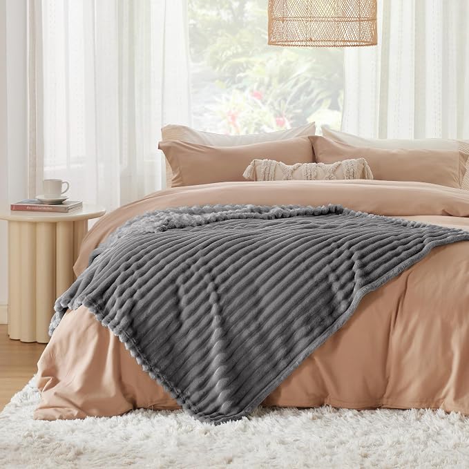 Bedsure Soft Throw Blanket for Couch Decor Gifts Frost Gray 50"x70" | Birthday - Image 8