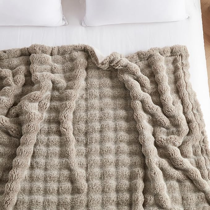 50x60 Inches Ultra-Soft Fuzzy Faux Fur Plush Throw Blanket - Image 6