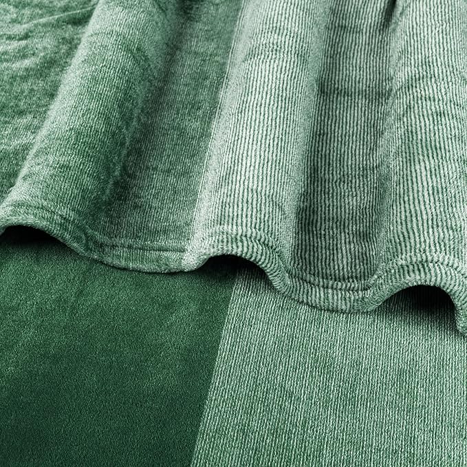 Pavilia Green Ombre Fleece Bed Blanket, Soft & Lightweight, Emerald Forest Green Gradient, Cozy Microfiber, Twin Size (60x80)