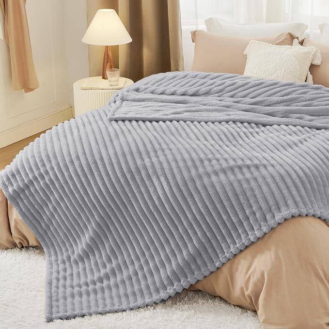 Bedsure Soft Queen Size Blanket - Image 7
