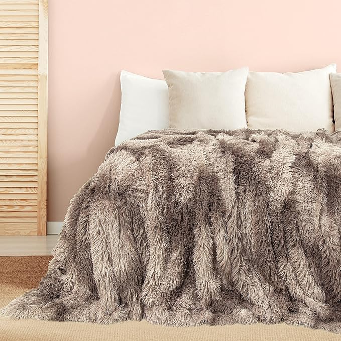 Tuddrom Decorative Extra Soft Faux Fur Blanket Twin Size,Solid Reversible Fuzzy Lightweight Long Hair Shaggy Blanket,Fluffy Plush Fleece Comfy Microfiber Throw Blanket for Couch Sofa Bed,Tie Dye Brown