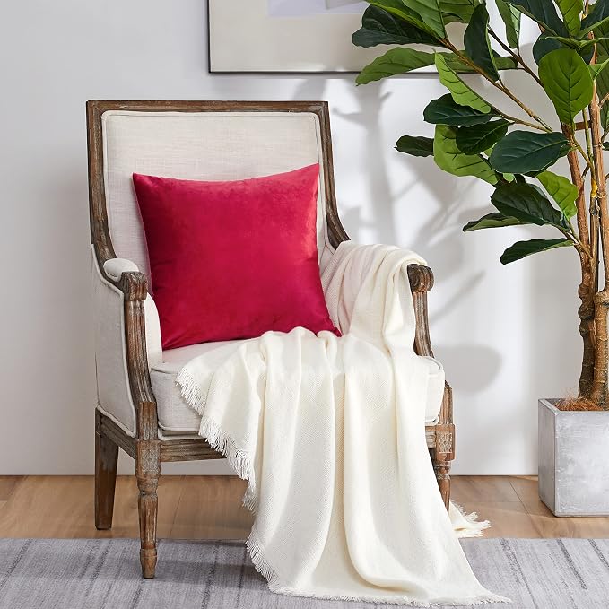 GIGIZAZA Red Velvet Pillow Covers 20x20 Decorative Pillows Pack of 2 | Throw - Image 6