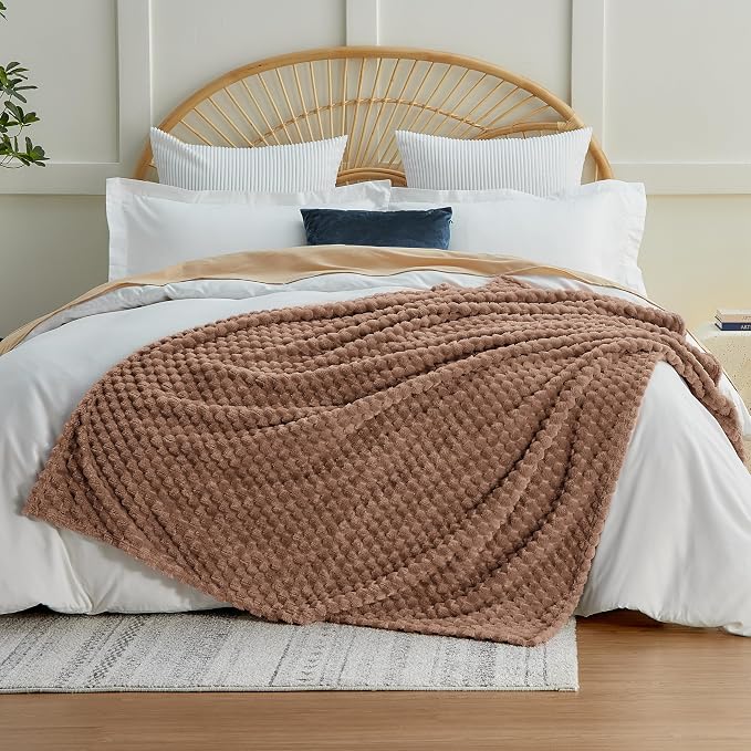 EXQ Home Gentle Soft Fleece Throw Blanket – Cozy Lightweight 3D Imitation - Image 3