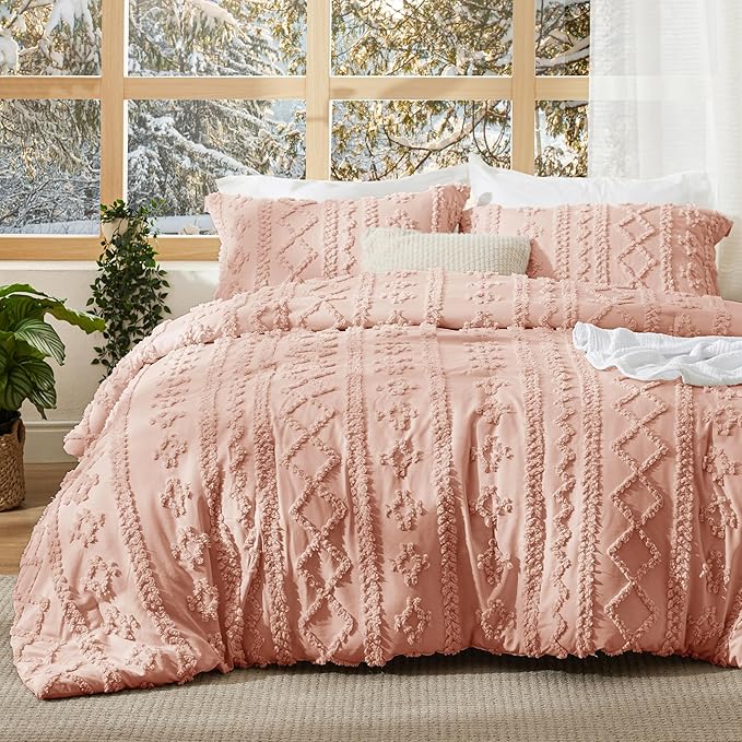 Bedsure Tufted Boho Comforter Set King Size - Pink Boho Bed Set, GentleSoft™ 3 Pieces Farmhouse Shabby Chic Embroidery Bedding, Gifts for Woman, Soft Jacquard King Comforter for All Seasons