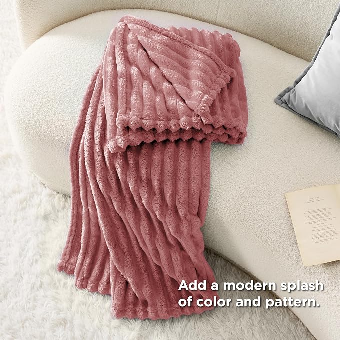 Bedsure Soft Throw Blanket for Couch Decor Gifts Dusty Pink 50"x60" | Birthday - Image 6