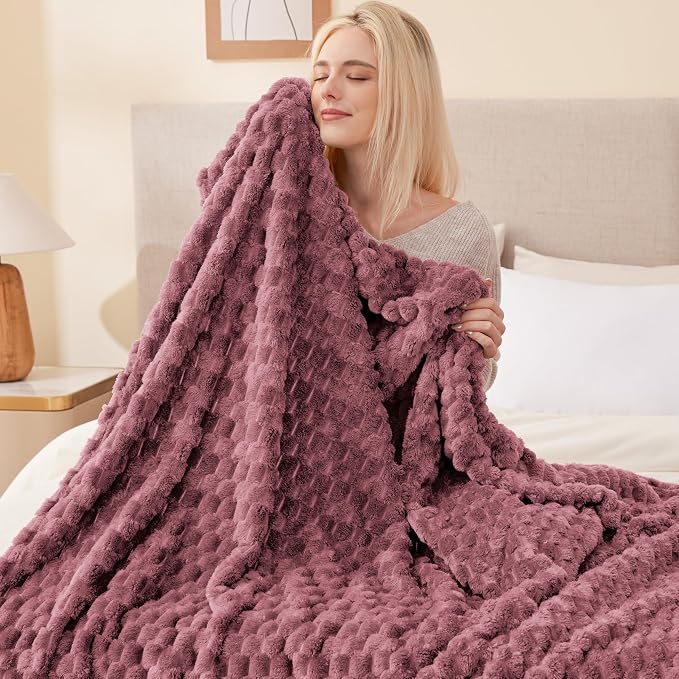 EXQ Home Gentle Soft Fleece Throw Blanket – Cozy Lightweight 3D Imitation - Image 3