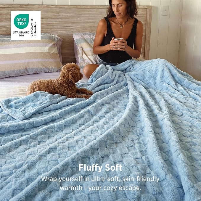 Bedsure GentleSoft Blankets Queen Size - Image 2