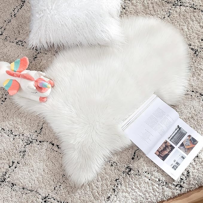 MIULEE Fluffy Area Rug 2x3 ft Faux Fur Sheepskin Rug - Image 5