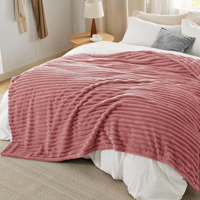 Bedsure Soft Cal King Size Blanket - Image 7