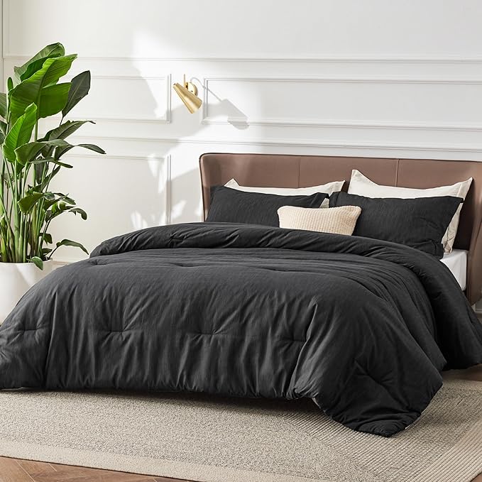 Bedsure Queen Comforter Set - Black Soft Bedding for All Seasons, Cationic Dyed Bed Set, 3 Pieces, 1 Queen Size Comforter (90"x90") and 2 Pillow Shams (20"x26"+2")