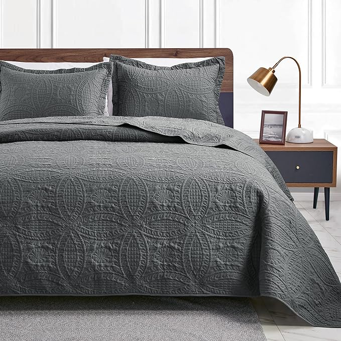 Love's cabin Quilts for Full Bed Dark Grey Bedspreads Bedding Set - Lightweight Bedspread Comforter - Coin Pattern Bedding Coverlet for All Season - 3 Pieces (1 Quilt, 2 Pillow Shams)
