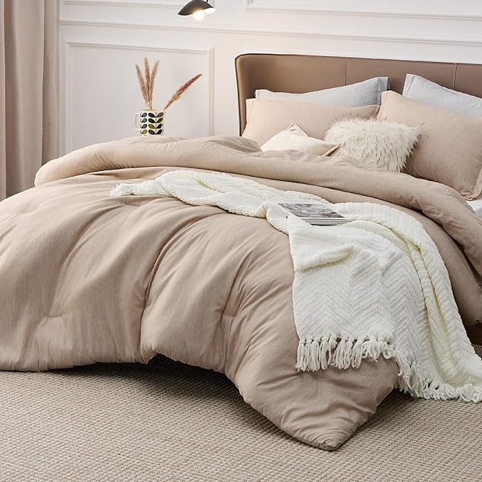 Bedsure King Size Comforter Set - Warm Sand King Comforter Set, Soft Bedding for All Seasons, Cationic Dyed Bedding Set, 3 Pieces, 1 Comforter (104"x90") and 2 Pillow Shams (20"x36"+2")