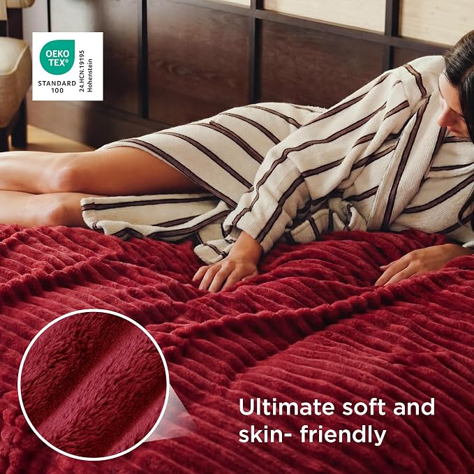 Bedsure Soft Full Size Fleece Blankets - Image 4