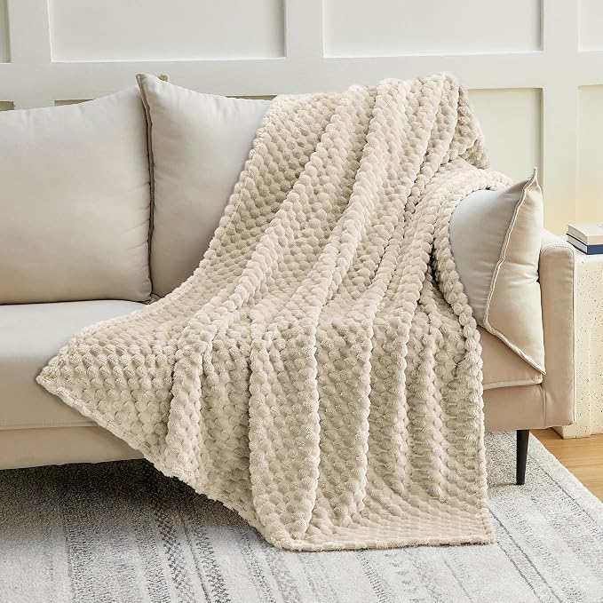 EXQ Home Gentle Soft Fleece Throw Blanket – Cozy Lightweight 3D Imitation - Image 3